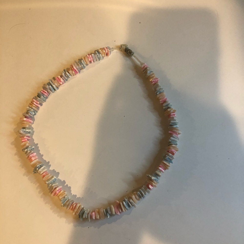 Beachy necklace!